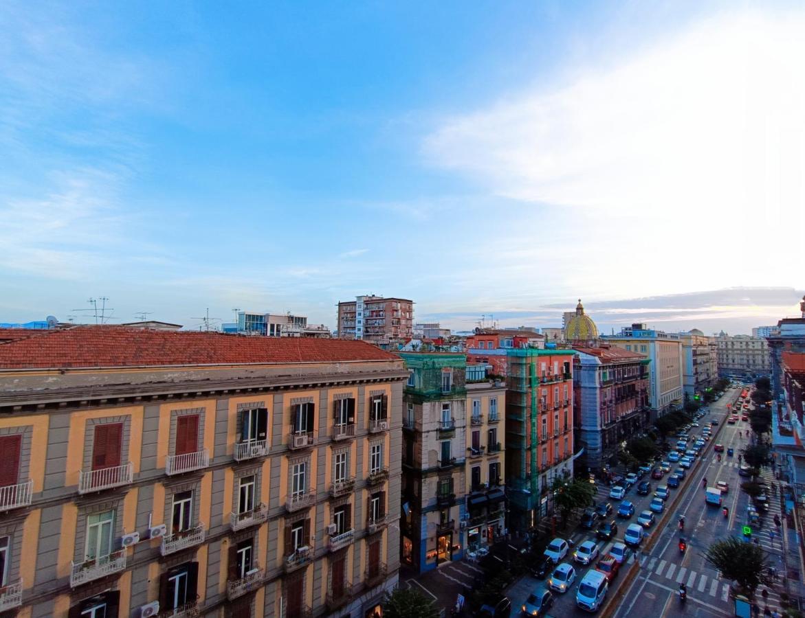 Ferienwohnung Bnb Al Centro E Meglio, Napoli Exterior foto