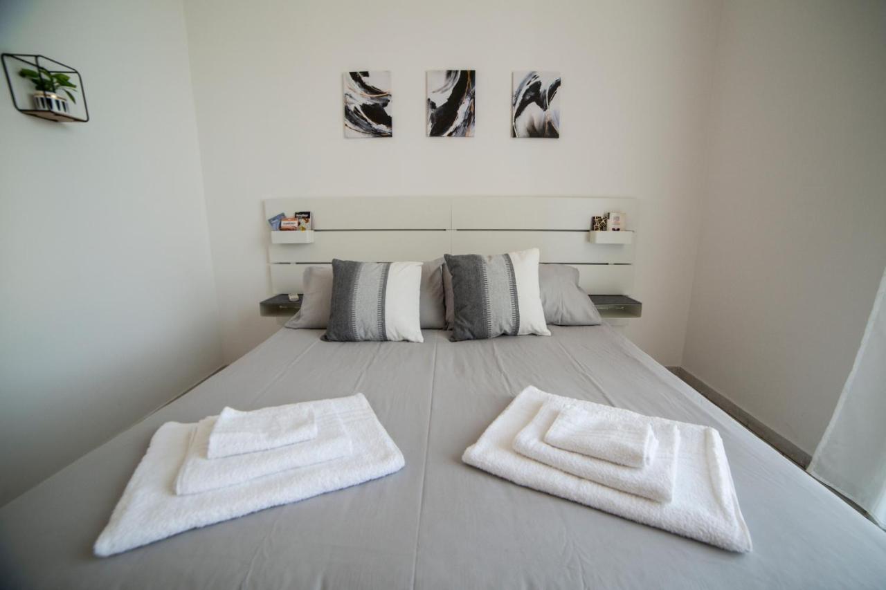 Ferienwohnung Bnb Al Centro E Meglio, Napoli Exterior foto
