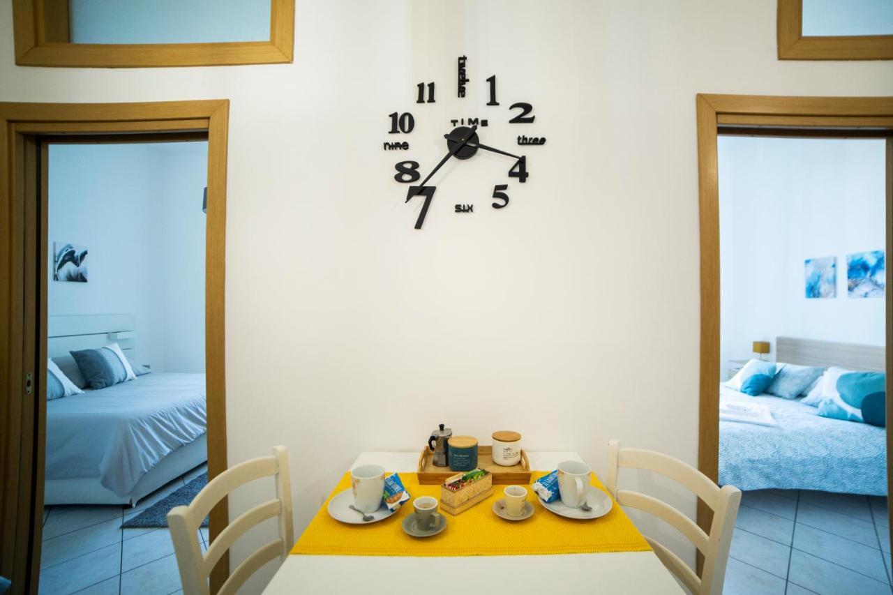 Ferienwohnung Bnb Al Centro E Meglio, Napoli Exterior foto